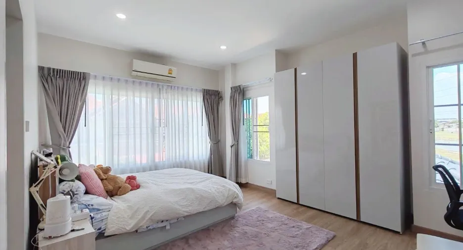 For sale 5 bed house in Hang Dong, Chiang Mai