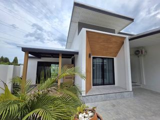 For rent 3 bed townhouse in Hua Hin, Prachuap Khiri Khan