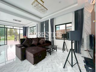 Haus zum Kauf mit 5 Zimmer in Bang Lamung, Chonburi