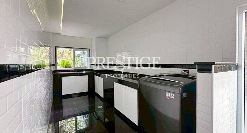 For sale 3 bedrooms house in Bang Lamung, Chonburi