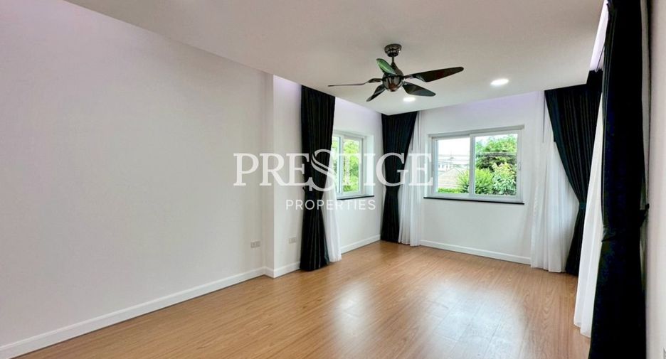 For sale 3 bedrooms house in Bang Lamung, Chonburi