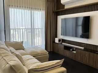 For sale 2 bed condo in Watthana, Bangkok
