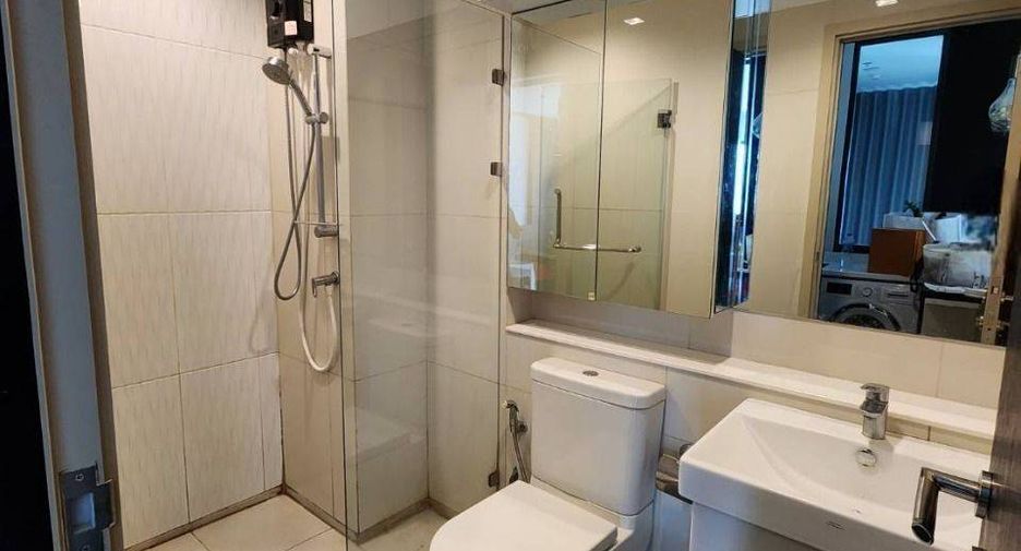 For sale 1 bed condo in Pathum Wan, Bangkok
