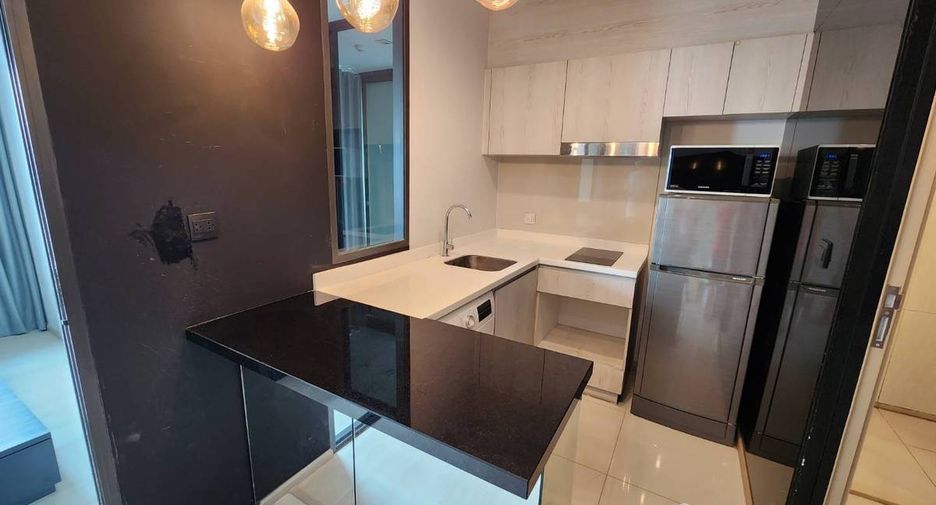 For sale 1 bed condo in Pathum Wan, Bangkok