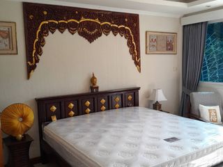 For sale 3 bed townhouse in Pratumnak, Pattaya