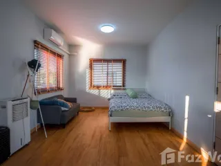 For sale 6 Beds house in Mueang Chiang Mai, Chiang Mai