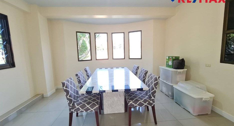 For sale 4 bed house in Sattahip, Chonburi