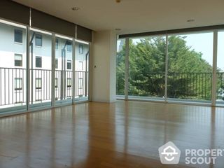 For sale 3 bed condo in Bang Rak, Bangkok