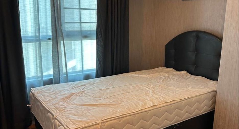 For sale 2 bed condo in Huai Khwang, Bangkok