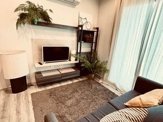 For sale 2 bed condo in Phaya Thai, Bangkok