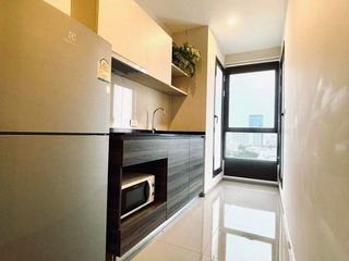 For sale 2 bed condo in Phaya Thai, Bangkok
