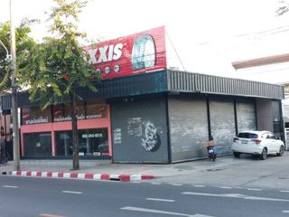 For sale 3 bed office in Bang Kapi, Bangkok