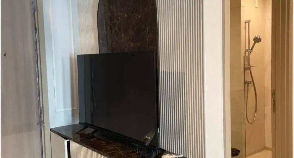 For rent 1 bed condo in Pathum Wan, Bangkok