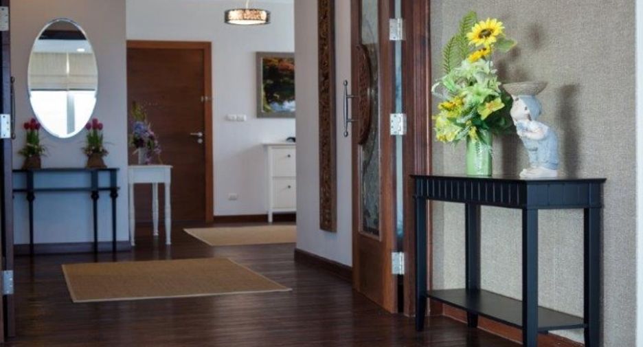 For sale 2 bedrooms condo 