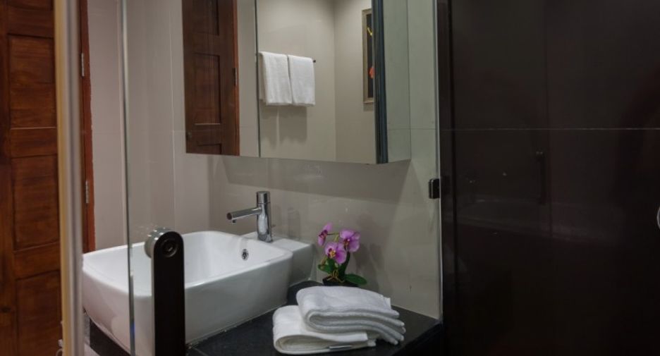 For sale 2 bedrooms condo 
