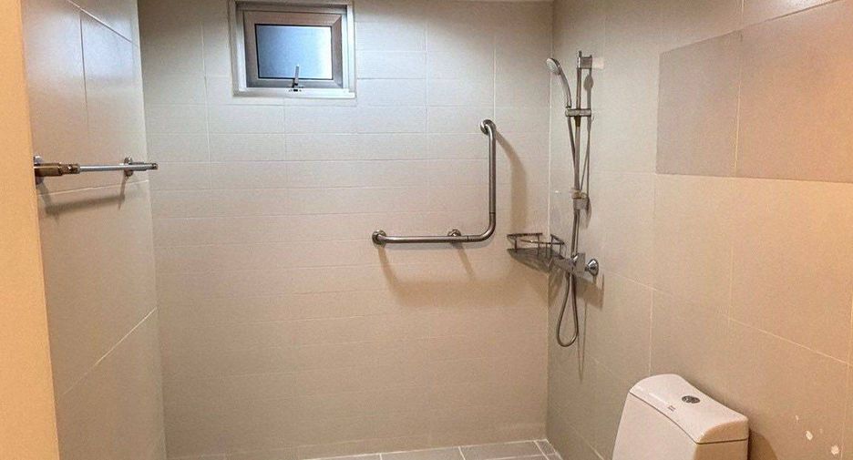 For sale 2 bed condo in Huai Khwang, Bangkok