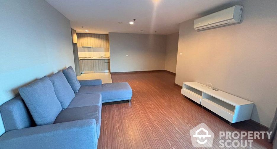 For sale 2 bed condo in Huai Khwang, Bangkok