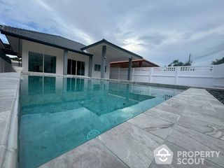 For sale 3 bed house in Sattahip, Chonburi