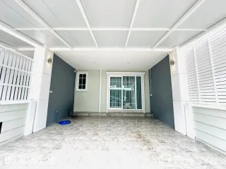 For sale 4 Beds townhouse in Mueang Chiang Mai, Chiang Mai