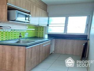 For sale 2 Beds condo in Thon Buri, Bangkok
