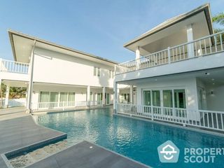 For sale 6 bed villa in Sattahip, Chonburi