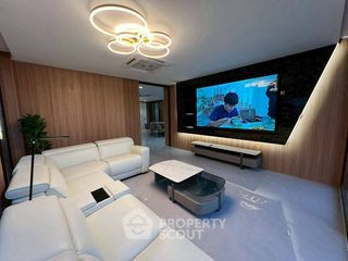 For rent and for sale 7 bed house in Bang Lamung, Chonburi