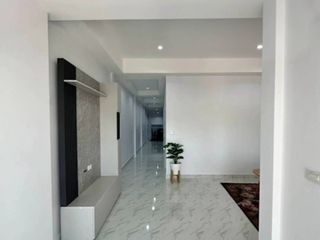 For sale 2 bed townhouse in East Pattaya, Pattaya