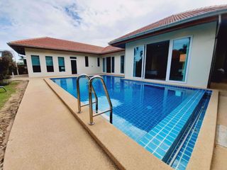 For rent 4 bed house in East Pattaya, Pattaya