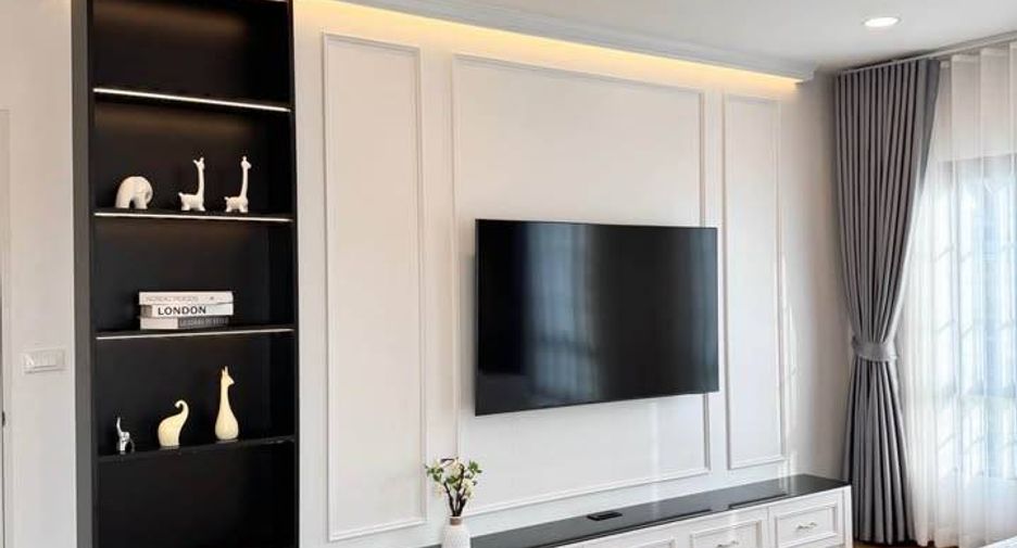 For rent and for sale 4 bed house in Bang Phli, Samut Prakan