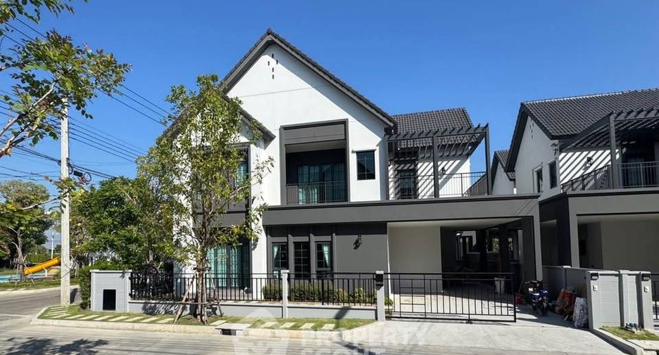 For rent and for sale 4 bed house in Bang Phli, Samut Prakan