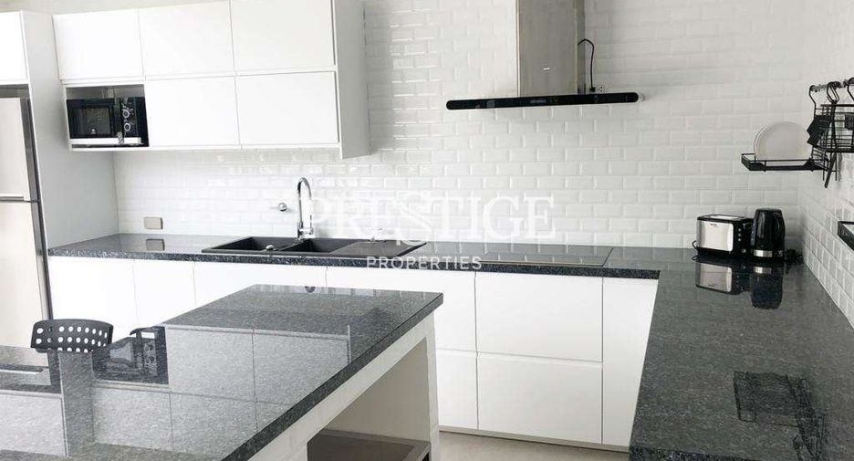 For rent and for sale 5 bedrooms house in Bang Lamung, Chonburi
