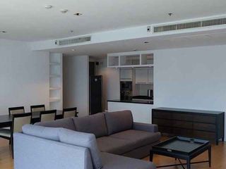 For rent 3 bed condo in Pathum Wan, Bangkok