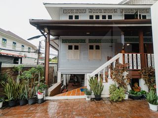 For rent 2 Beds house in Dusit, Bangkok
