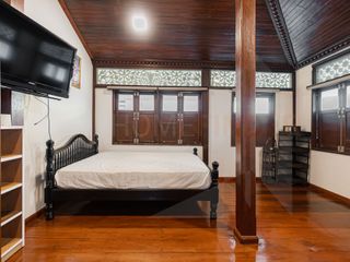 For rent 2 Beds house in Dusit, Bangkok