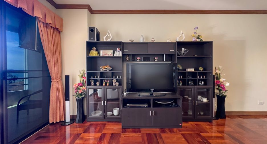 For sale 2 Beds condo in Bang Lamung, Chonburi
