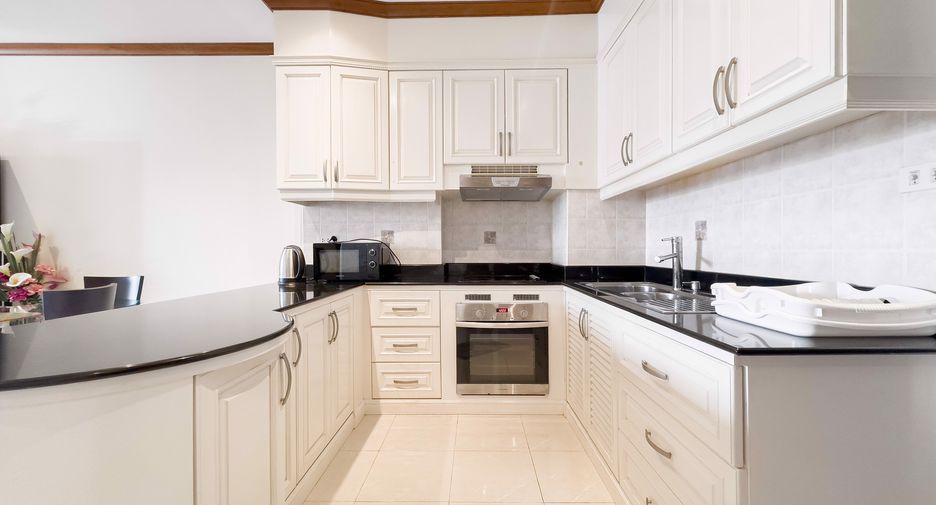 For sale 2 Beds condo in Bang Lamung, Chonburi