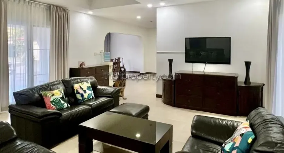 For rent and for sale 5 bedrooms house in Bang Lamung, Chonburi