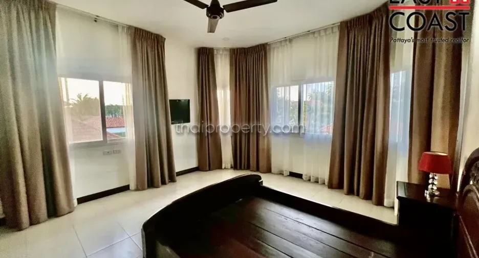 For rent and for sale 5 bedrooms house in Bang Lamung, Chonburi
