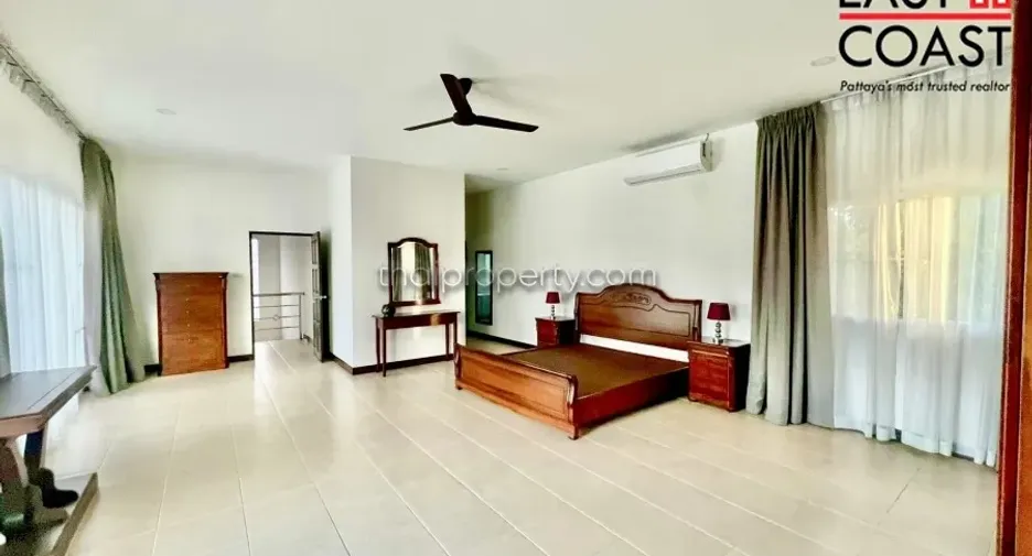 For rent and for sale 5 bedrooms house in Bang Lamung, Chonburi