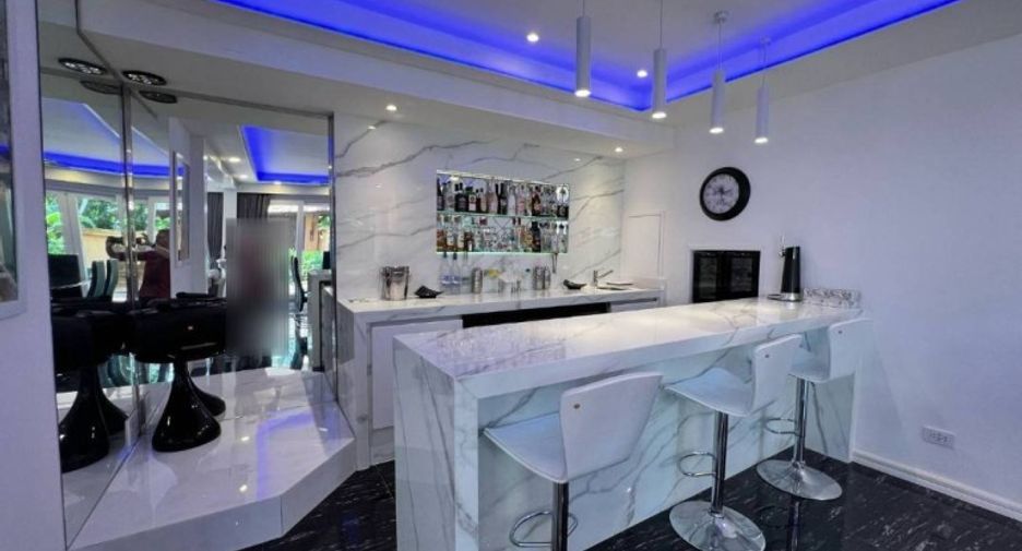 For sale 4 bedrooms house in South Pattaya, Pattaya