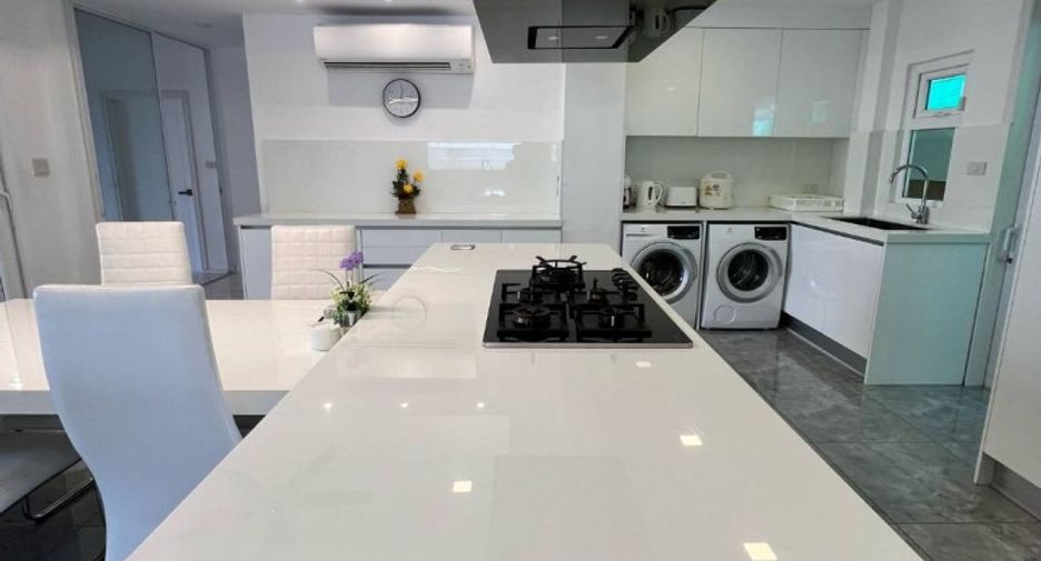 For sale 4 bedrooms house in South Pattaya, Pattaya