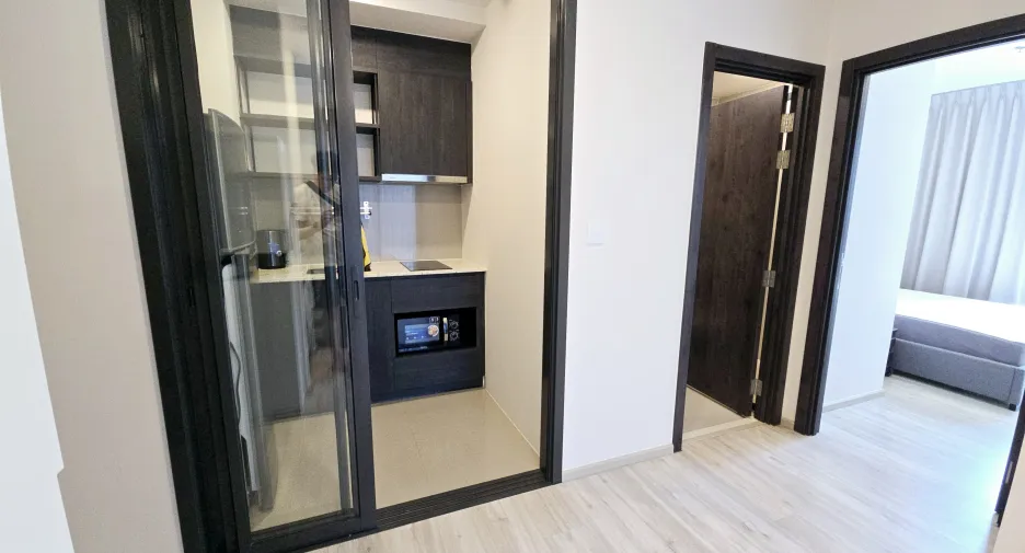 For sale 2 bed condo in Huai Khwang, Bangkok