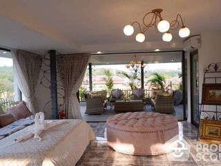 For rent and for sale 4 bed villa in Sattahip, Chonburi