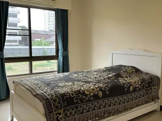 For rent 2 Beds condo in Thon Buri, Bangkok