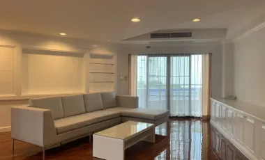 For rent 3 bed condo in Khlong Toei, Bangkok