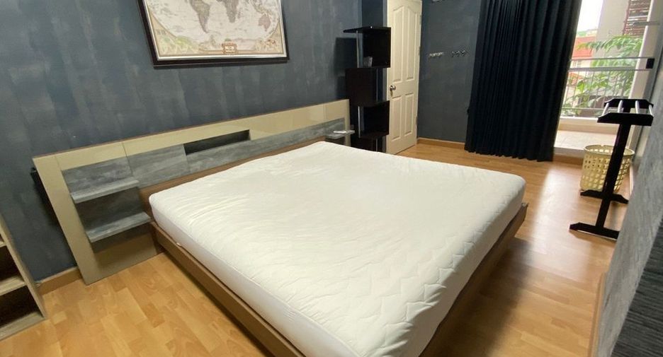 For rent 1 bed condo in Huai Khwang, Bangkok