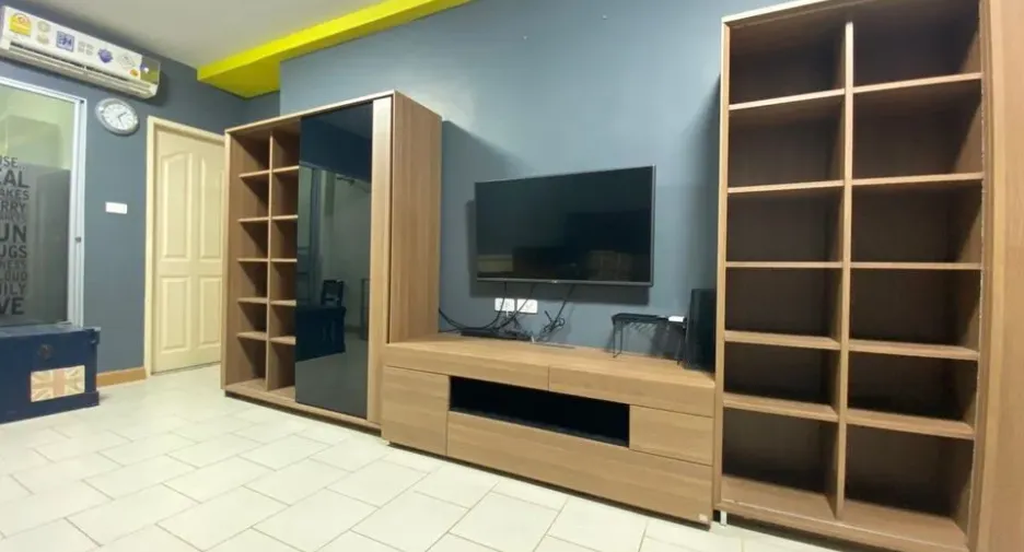 For rent 1 bed condo in Huai Khwang, Bangkok
