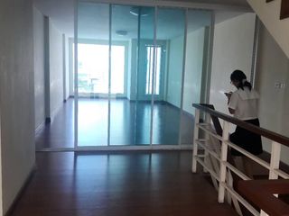 For rent office in Mueang Chiang Mai, Chiang Mai