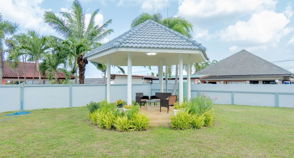 Haus zum Kauf mit 3 Zimmer in Bang Saray, Pattaya