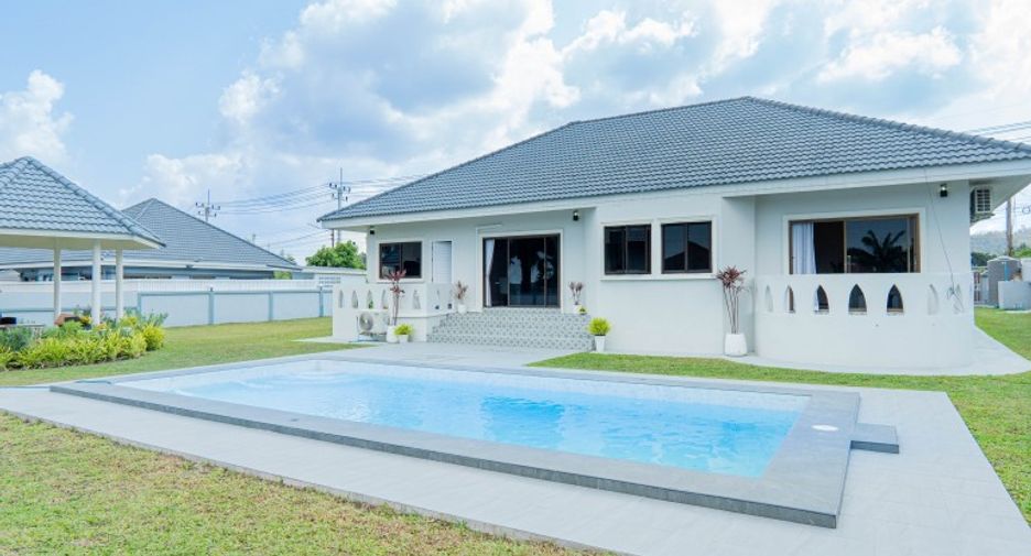 Haus zum Kauf mit 3 Zimmer in Bang Saray, Pattaya